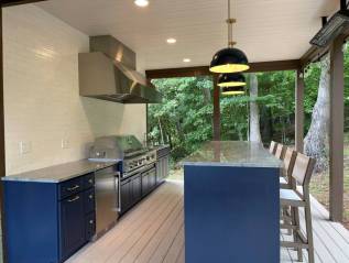 Outdoor Kitchen & Deck&nbsp;Transformation
